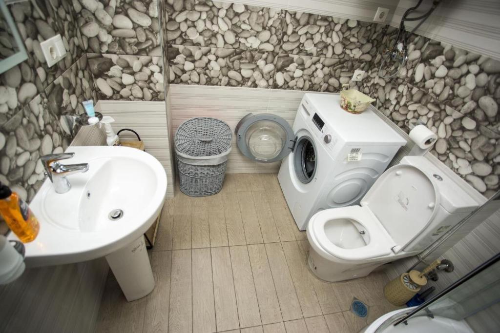 Apartment On Sherif Khimshiashvili Street 15B Batumi Luaran gambar