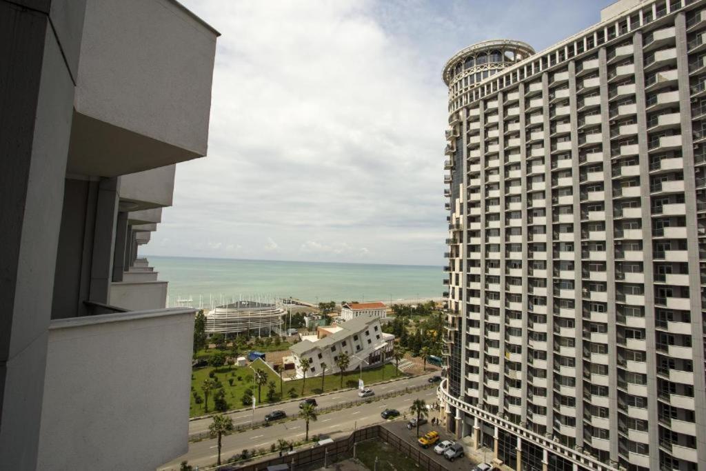 Apartment On Sherif Khimshiashvili Street 15B Batumi Luaran gambar