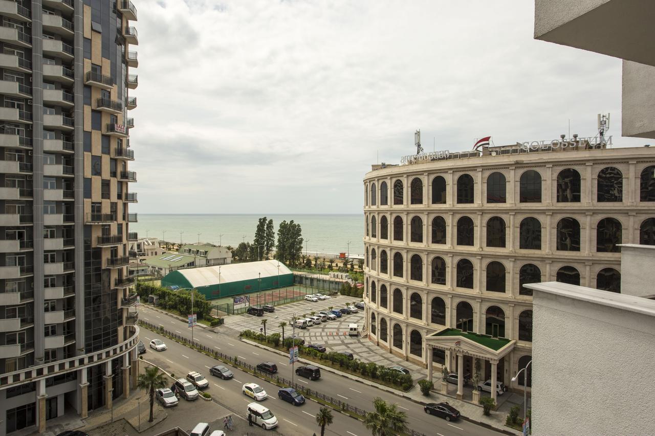 Apartment On Sherif Khimshiashvili Street 15B Batumi Luaran gambar