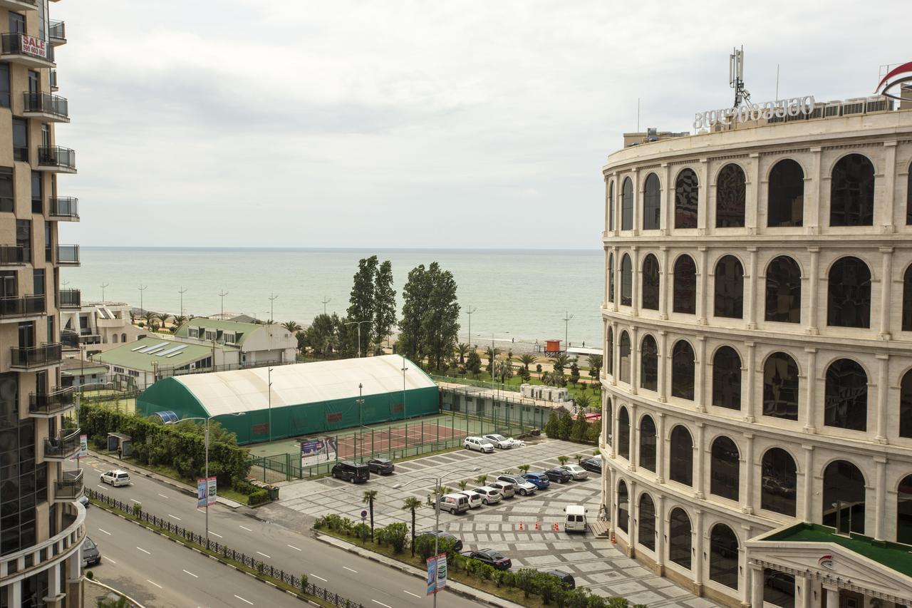 Apartment On Sherif Khimshiashvili Street 15B Batumi Luaran gambar
