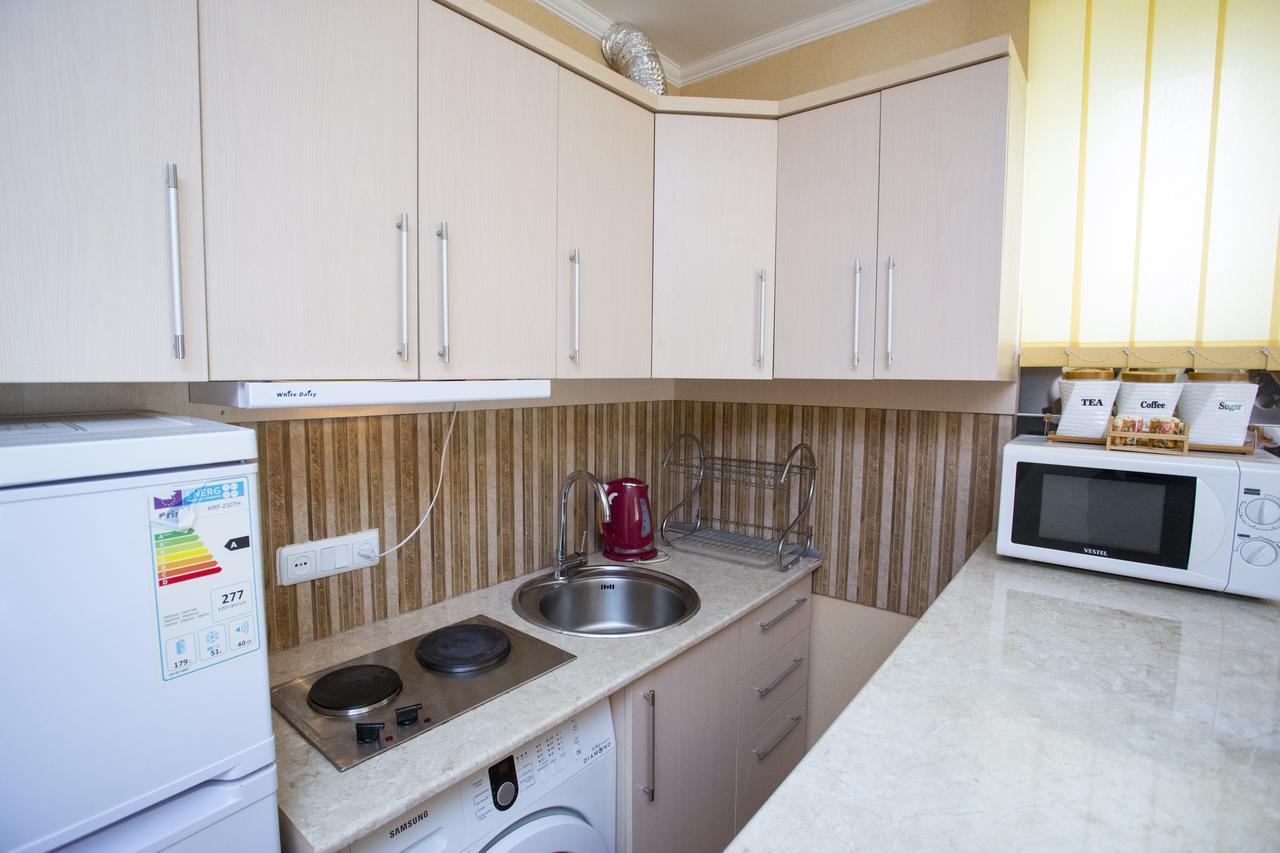 Apartment On Sherif Khimshiashvili Street 15B Batumi Luaran gambar